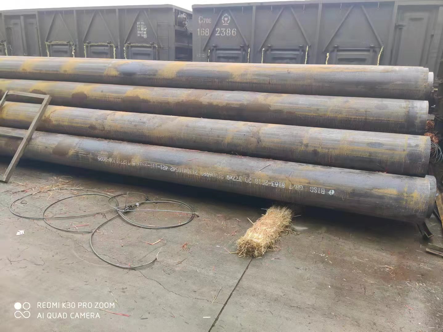 淺析直縫焊管的兩種成型工藝高頻直縫鋼管和埋弧焊直縫鋼管。